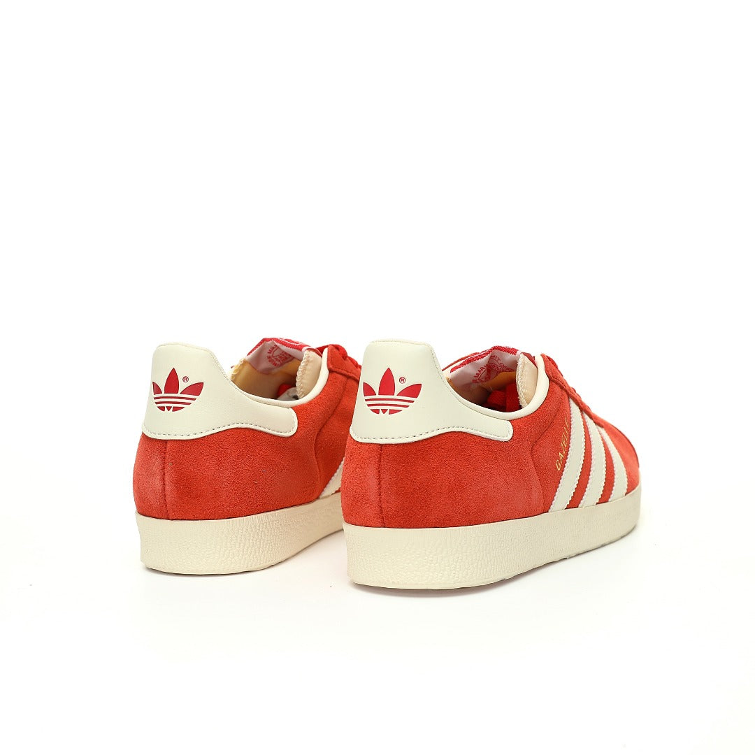 Adidas Originals Gazelle ¨C Red / Off-White Suede Low-Top Sneakers
