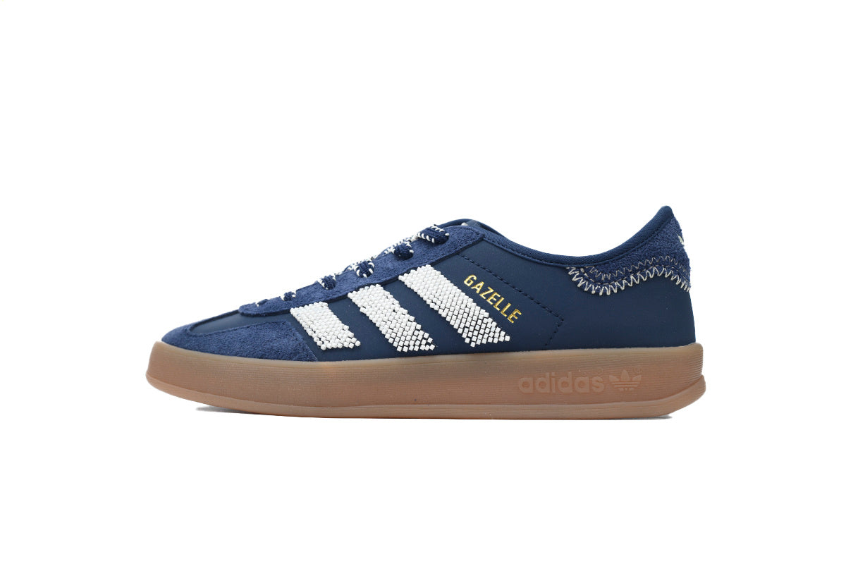 adidas samba  women's shoes  men's samba sneakers adidas samba OG ¨C Retro German-Inspired Sneakers