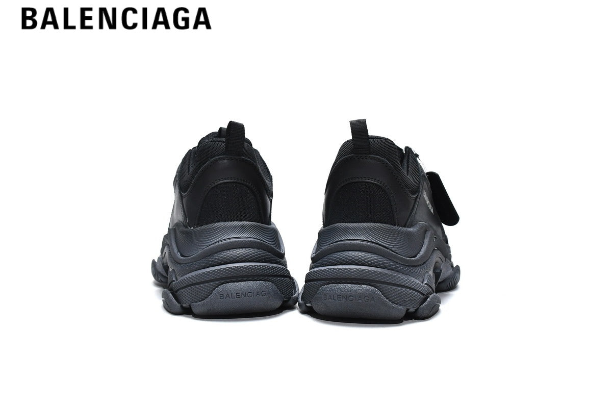 Balenciaga Triple S men's shoes  women sneakers ¡ª Full Black